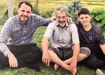 كيف يقضي صهر أردوغان يومه بعد مغادرة وزارة المالية؟