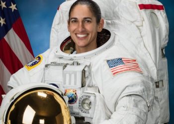 رائدة فضاء كردية تقود رحلة مشتركة بين ناسا وسبيس إكس