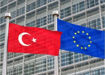 الاتحاد الأوروبي يحدد موعد النظر في إعفاء تركيا من التأشيرات