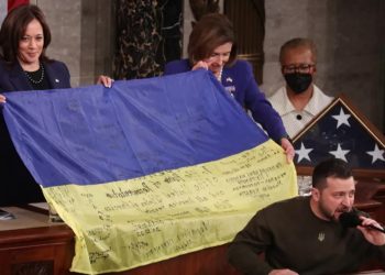 زيلينسكي: لن نتنازل عن شبه جزيرة القرم مقابل عضوية الناتو