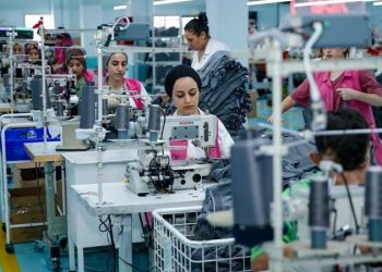 تركيا… تفاقم الأزمة الاقتصادية بقطاع المنسوجات