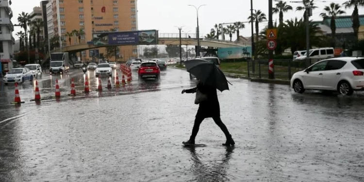 تحذيرات من تجدد الأمطار في إسطنبول
