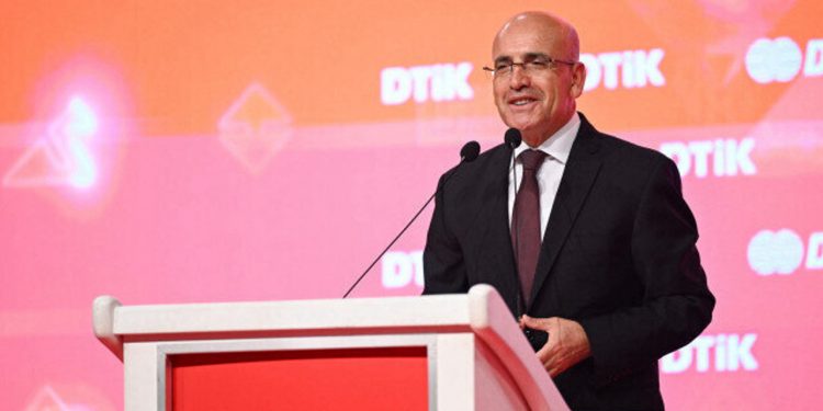 وزير المالية التركي: عازمون على محاربة التضخم