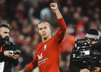 طرابزون سبور التركي يسعى لضم لاعب ليفربول الإنجليزي