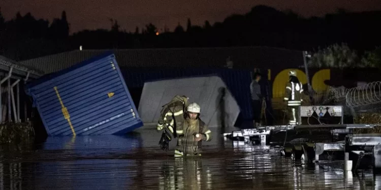 مقتل 6 أشخاص في تركيا بسبب السيول