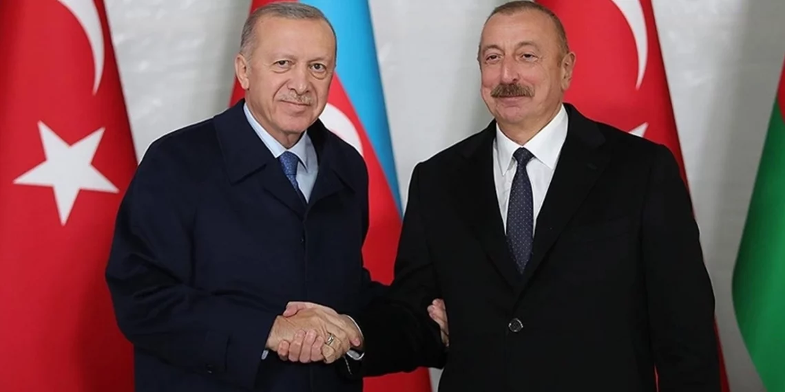 أردوغان يناقش التطورات في كاراباخ مع الرئيس الأذربيجاني