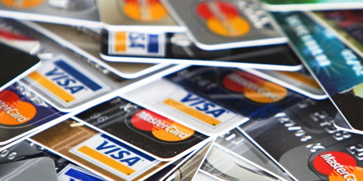 تركيا تعلن عدد عملاء البنوك المتخلفين عن سداد فوائد بطاقات الائتمان