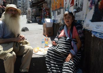 تسكين مشردي إسطنبول في دور ضيافة عامة