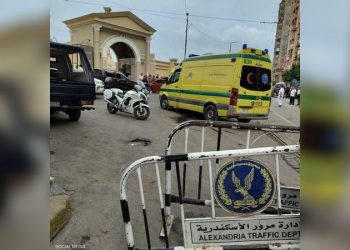 مقتل إسرائيليين ومصري على يد شرطي في الإسكندرية