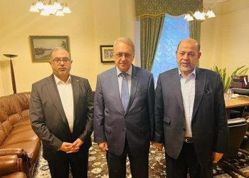 إسرائيل تستدعي السفير الروسي بسبب حماس