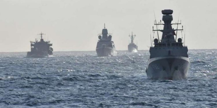 تركيا تجري مناورات قرب حاملة الطائرات الأمريكية الداعمة لإسرائيل