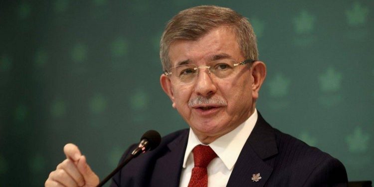 داود أوغلو يشكر قطر