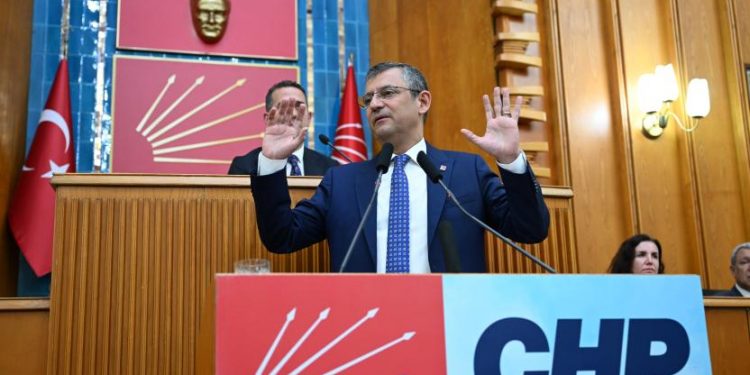 زعيم المعارضة التركية: حماس سببت أكبر ضرر للشعب الفلسطيني!