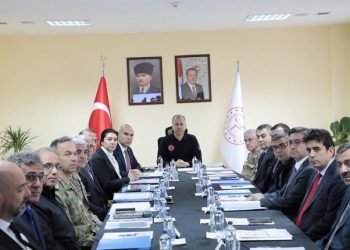 وزير الداخلية التركي: لن نسمح بعبور المهاجرين من إيران