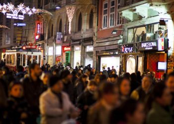 كم نسبة الملحدين في تركيا؟