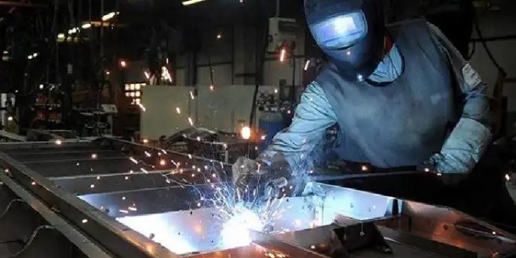 الاقتصاد التركي يحقق نموًّا يفوق التوقعات خلال الربع الثالث