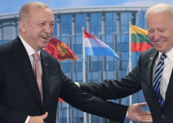 دبلوماسي سابق: أردوغان وافق على عضوية السويد في الناتو مقابل لقاء بايدن