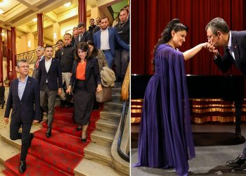 زعيم حزب الشعب الجمهوري يحضر حفل للسوبرانو الكردية بيرفين شاكر