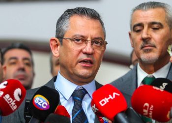 زعيم المعارضة يدعو أردوغان لمرافقته إلى فلسطين