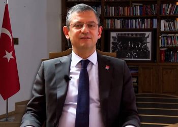 زعيم حزب الشعب الجمهوري يهنىء السياسيين بالعام الجديد