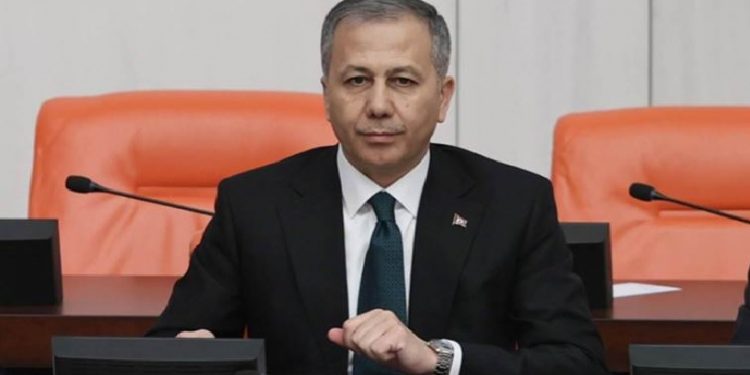 هل يترشح وزير الداخلية في انتخابات بلدية إسطنبول؟