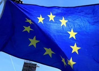 الاتحاد الأوروبي يمدد العقوبات الاقتصادية على روسيا