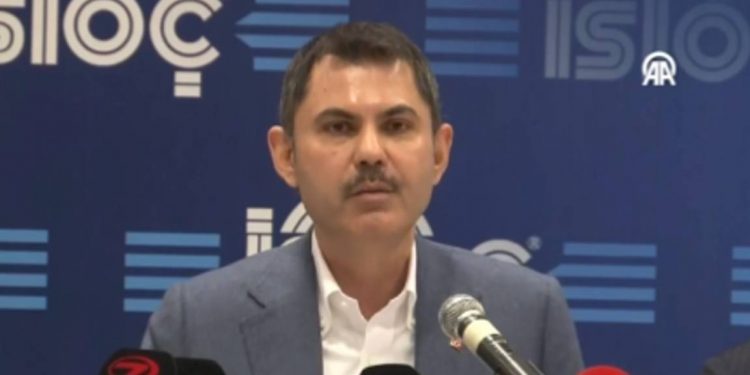 مرشَّح أردوغان لبلدية “إسطنبول” يُغري الناخبين بالشقق السكنية