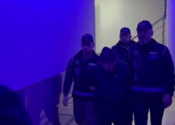 تركيا تعتقل 42 أجنبيًا مطلوبين للإنتربول