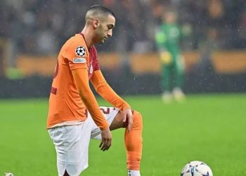 المغربي حكيم زياش يقرر الرحيل عن غلطة سراي 