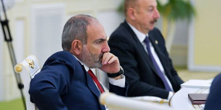 وزيرا خارجية أذربيجان وأرمينيا يلتقيان في برلين