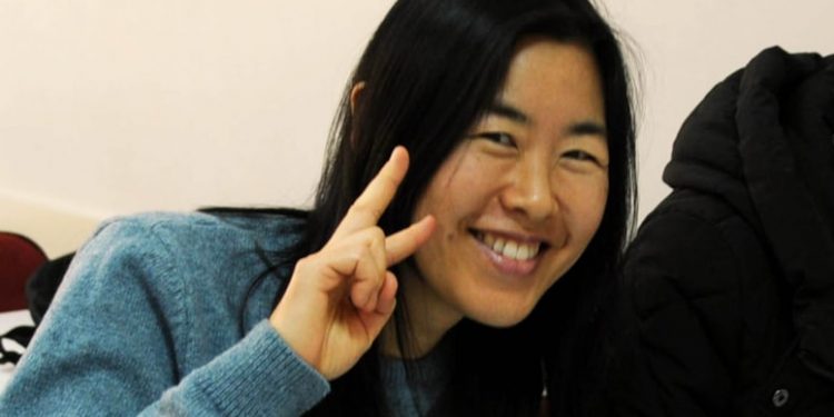 كورية تجوب 40 دولة وتعثر في تركيا على فتى أحلامها