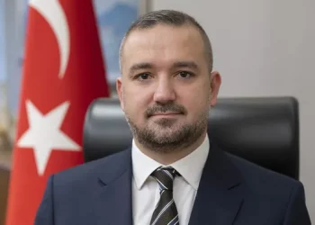 محافظ المركزي التركي يبشر بزيادات في الكهرباء والغاز!