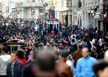 كم يبلغ تعداد تركيا السكاني في 2024؟