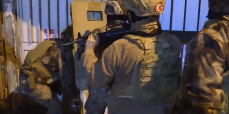 اعتقال 147 من الدواعش في تركيا