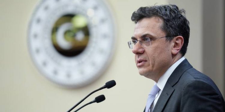 تركيا تنتقد ممر المساعدات إلى غزة عبر قبرص