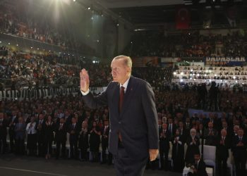 صحفي تركي: النظام الرئاسي سينتهي برحيل أردوغان