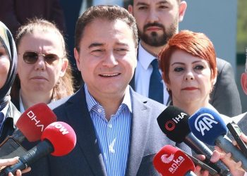 باباجان: الانتخابات البلدية رسالة للسلطة الحاكمة