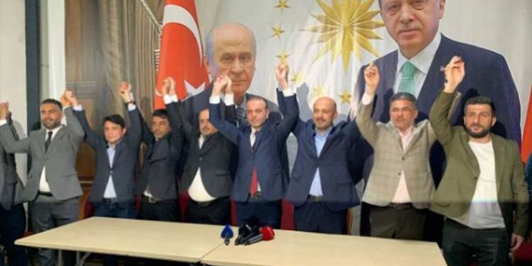 مرشح عن الحركة القومية في أضنة ينسحب لصالح حزب أردوغان