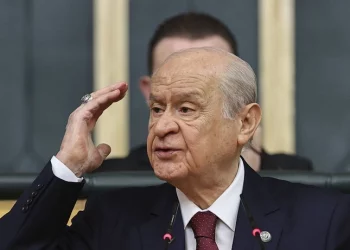 حليف أردوغان يدعو لإغلاق الحزب الكردي.. هل يتكرر السيناريو؟