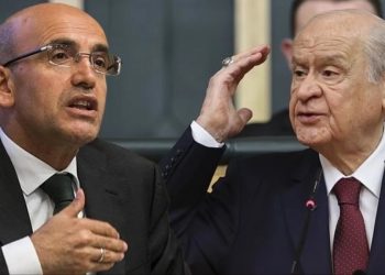 حليف أردوغان: وزير المالية ذو “عقلية فاسدة”!