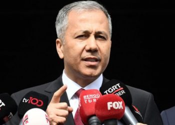 وزير الداخلية التركي يعلن اعتقال مئات الهاربين!