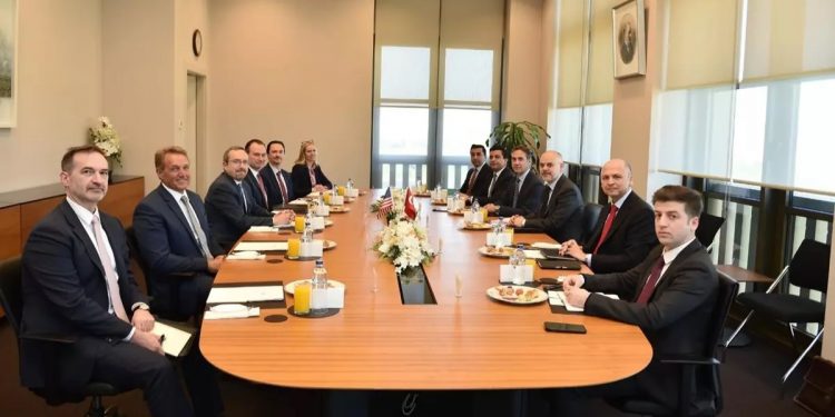 مستشار أردوغان يلتقي وفدا من الخارجية الأمريكية