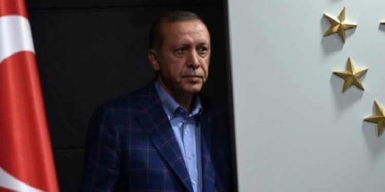 تركيا.. هل يشهد الحزب الحاكم والحكومة حملة إقالات؟