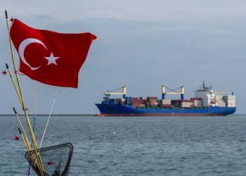 صحفي تركي: وزارة التجارة تخدع الشعب بشأن حظر الصادرات إلى إسرائيل