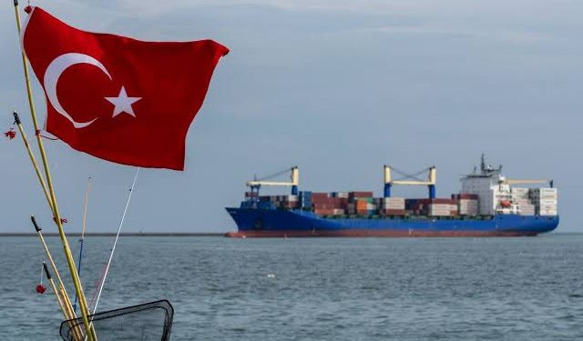 صحفي تركي: وزارة التجارة تخدع الشعب بشأن حظر الصادرات إلى إسرائيل