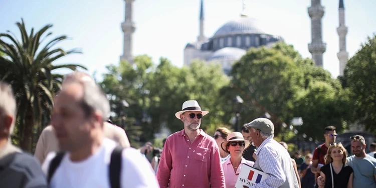 إيرادات السياحة في تركيا ترتفع 5.4٪