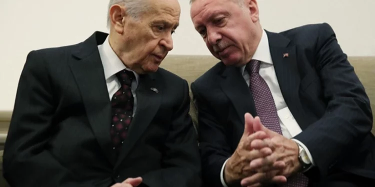 استطلاع يكشف أهم الشخصيات السياسية في تركيا حاليًا