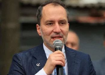 زعيم الرفاه: حزبنا سيتولى السلطة في انتخابات 2028