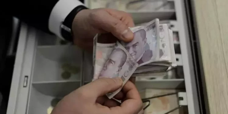 ارتفاع القروض الشخصية في تركيا 65%