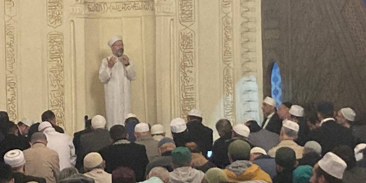 رئيس الشؤون الدينية يدعو لمواصلة مقاطعة الكيانات الداعمة لإسرائيل